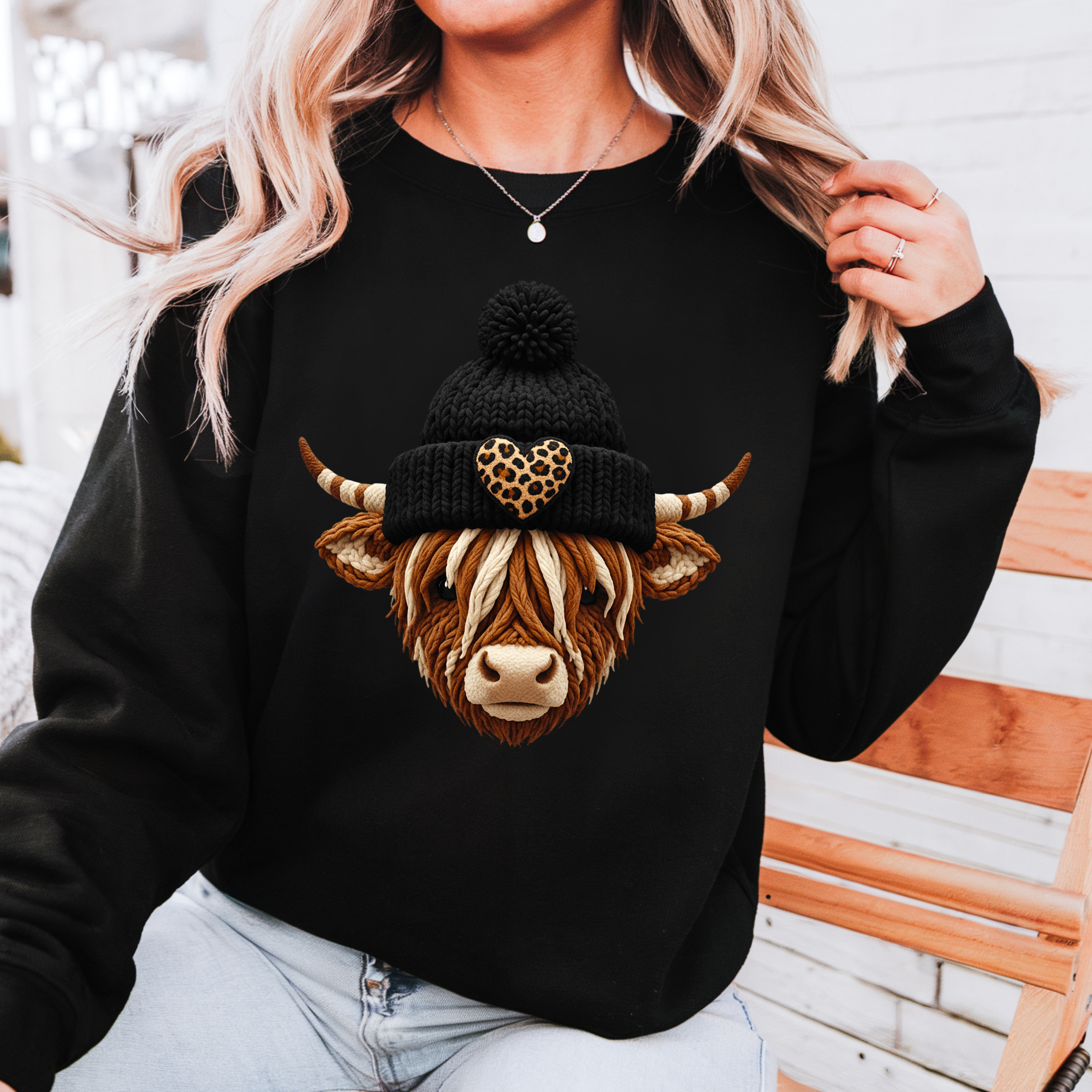 Faux Yarn Highland Cow Print Unisex Sweatshirt
