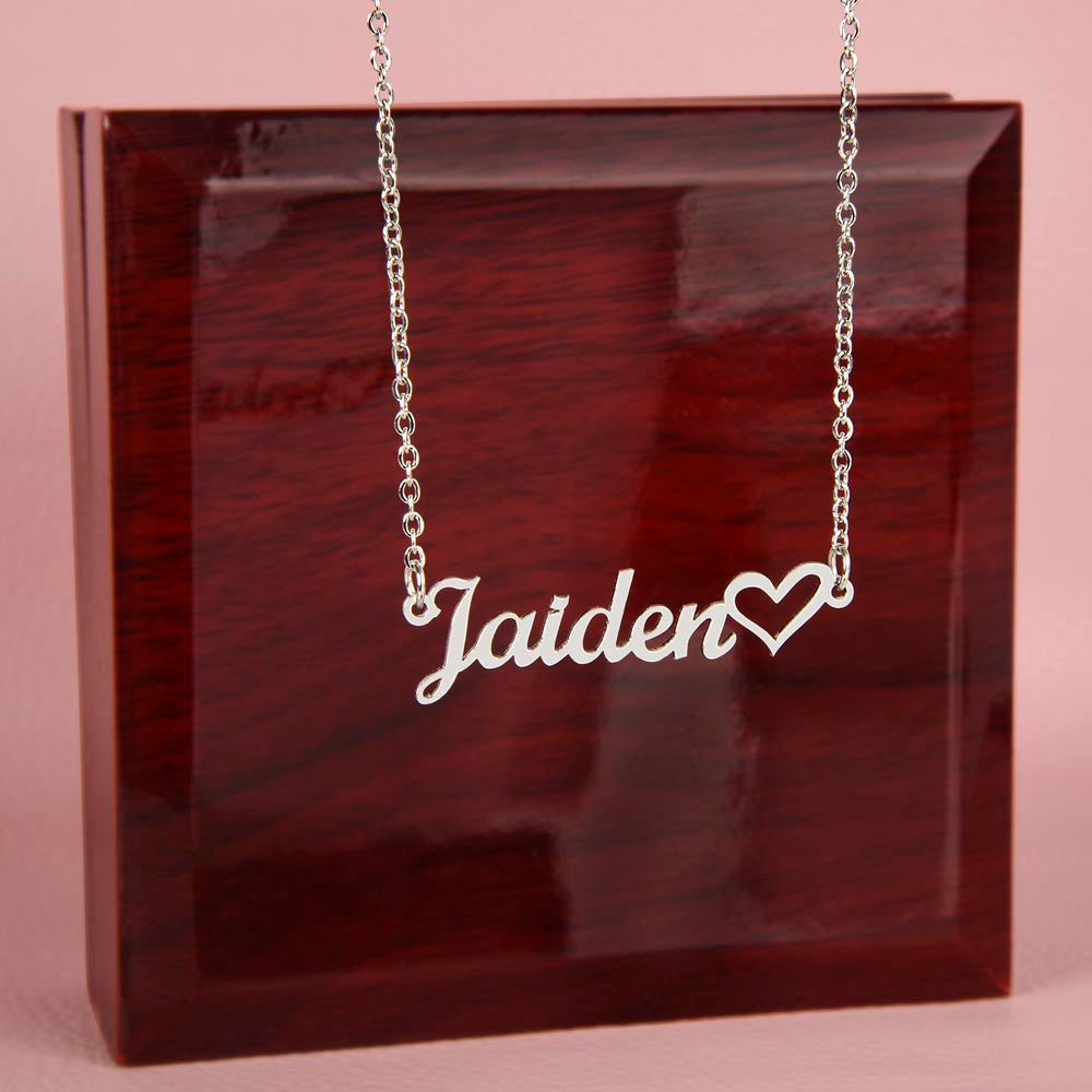 Heart Customizable Name Necklace (Non-Message Card)